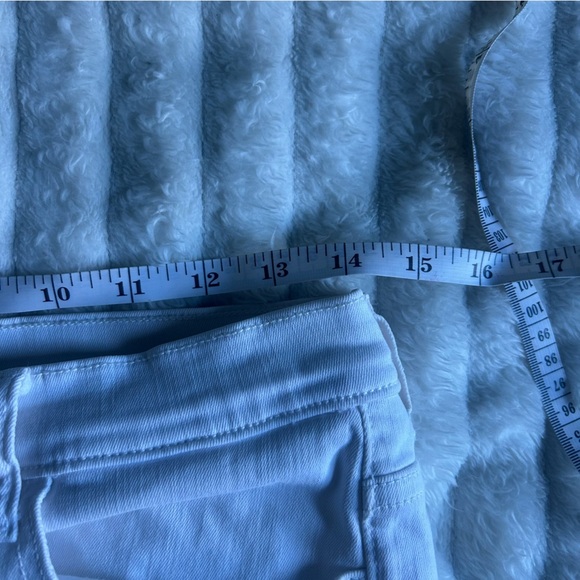 Sneakpeek Women’s US9 White Mid Rise Distressed Jeans - Picture 7 of 14